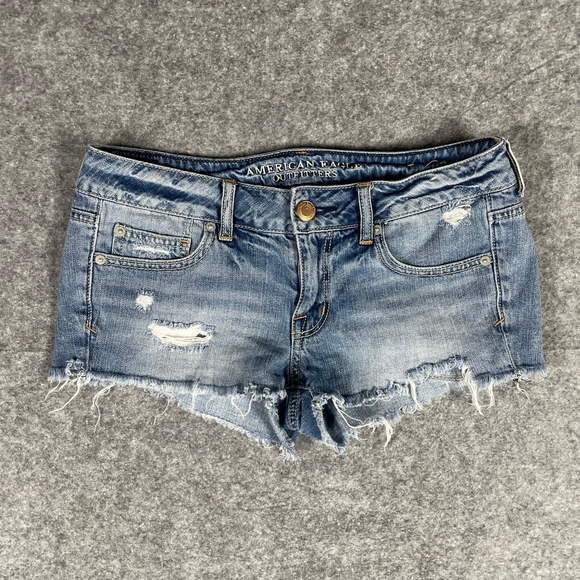 Women's American Eagle Outfitters Blue Distressed Jean Shorts Size 6 - Picture 2 of 6